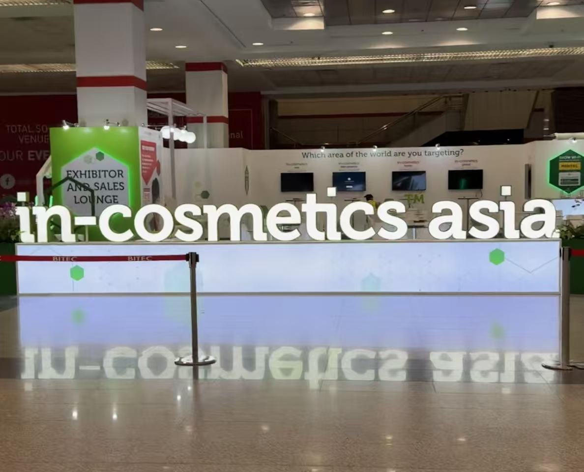„Synlotic Biotech“ demonstruoja „SynBio Power“ parodoje „In-Cosmetics Asia 2025“, sulaukusi didelio rinkos susidomėjimo
